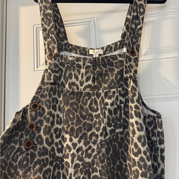Easel NWT Washed Animal Print Overalls - Picture 9 of 10